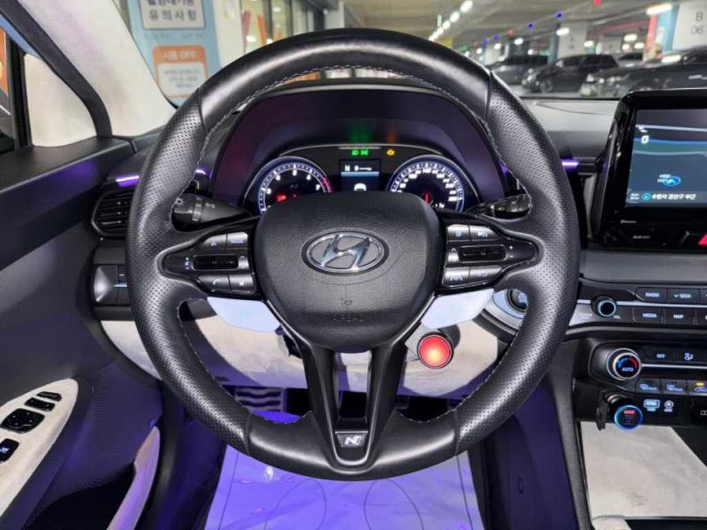 HYUNDAI Veloster - Vista 10