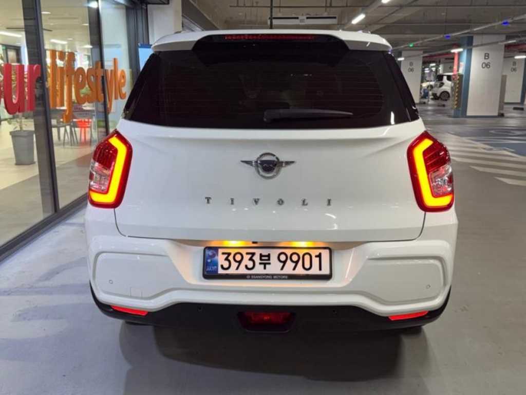 Ssangyong Tivoli - Vista 7