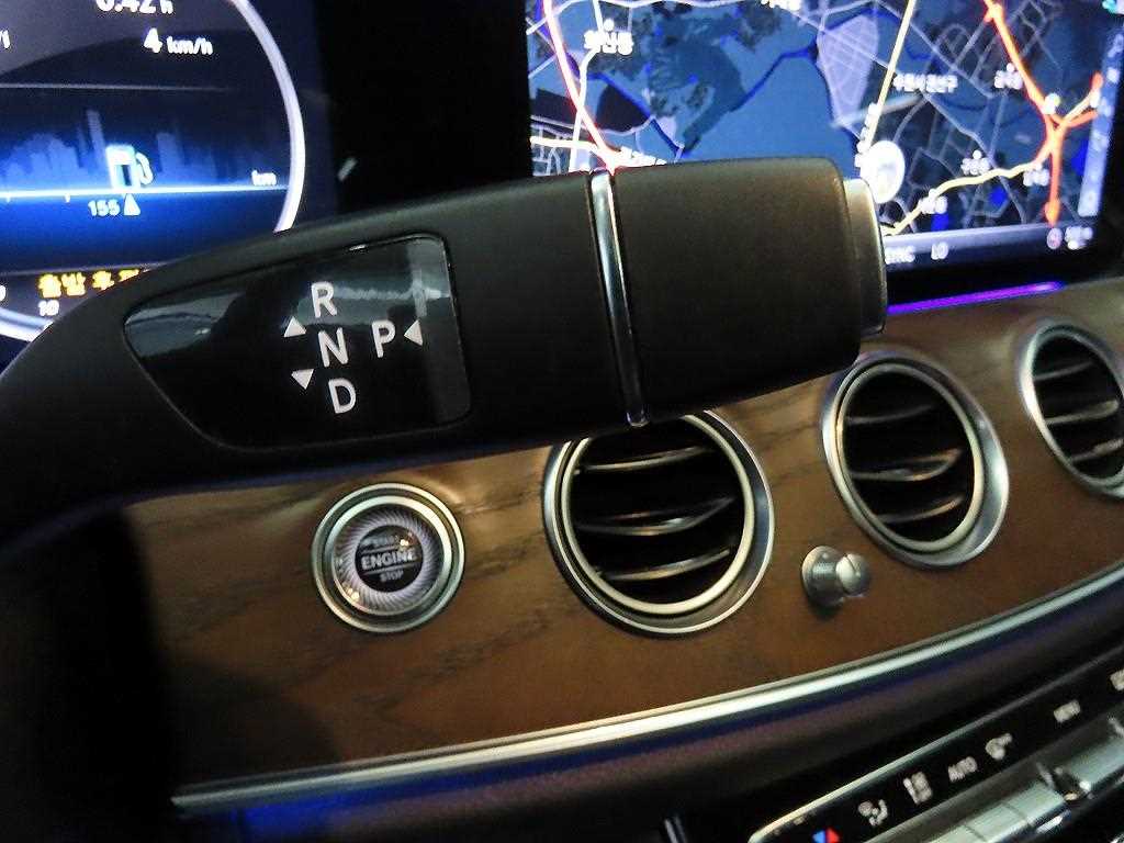 Mercedes Benz E class 2020 Negro - Importación desde Corea - HF Imports Iquique - Foto 14