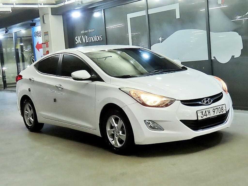 HYUNDAI Avante 2013 Blanco - Importación desde Corea - HF Imports Iquique - Foto 1