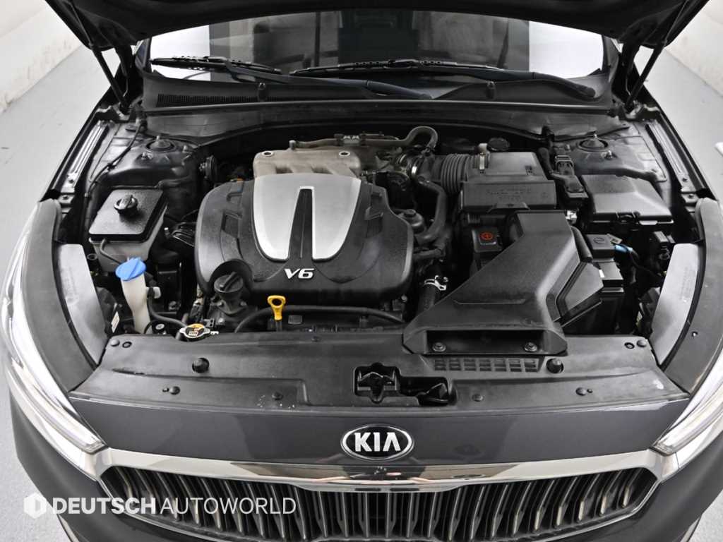 KIA K7 - Vista 8