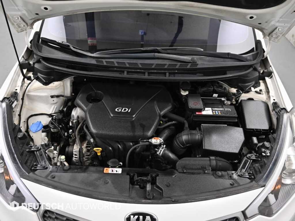 KIA K3 - Vista 8