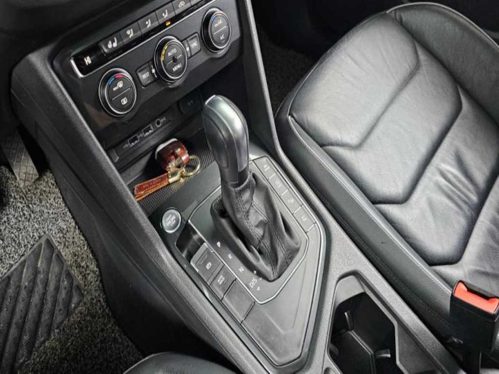 Volkswagen Tiguan - Vista 11