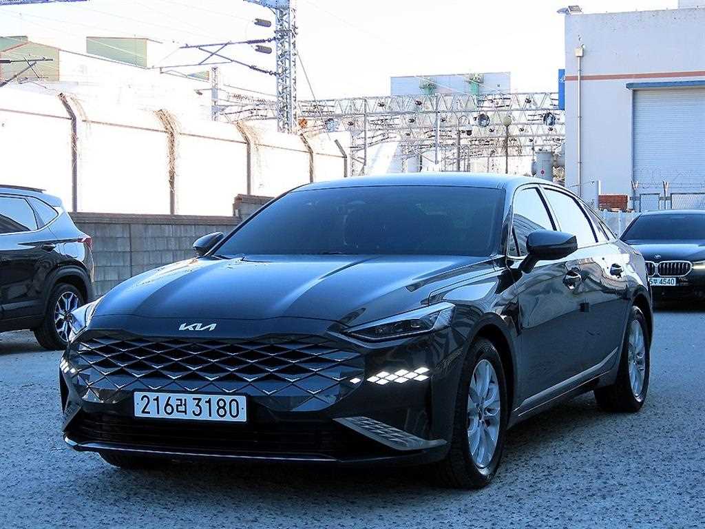 KIA K8 - Vista 2