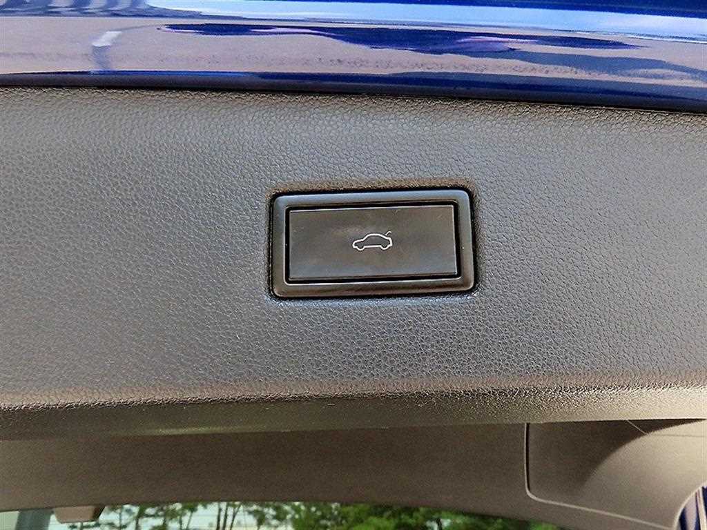 Volkswagen Tiguan 2020 Azul - Importación desde Corea - HF Imports Iquique - Foto 19