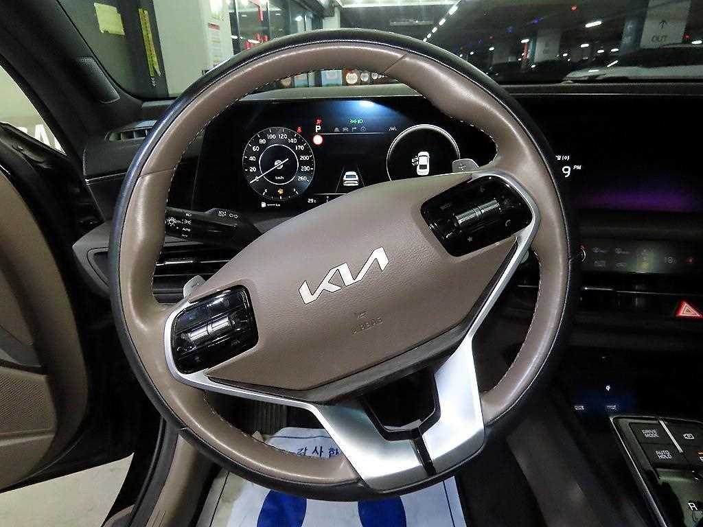 KIA K8 - Vista 10