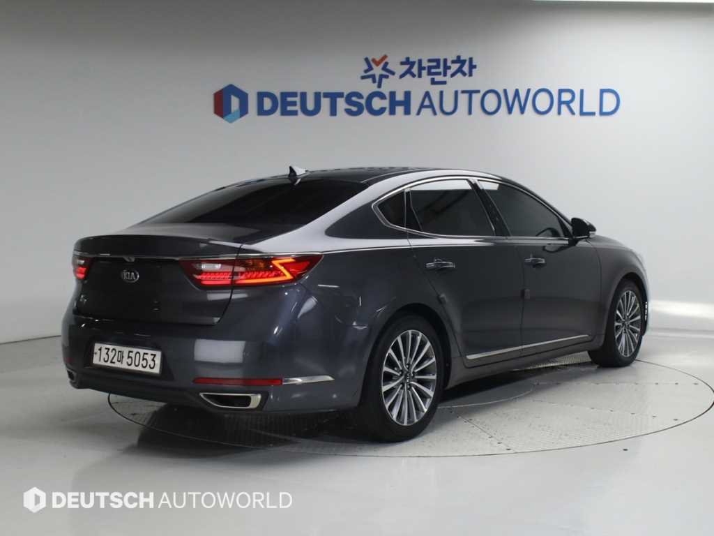 KIA K7 - Vista 2