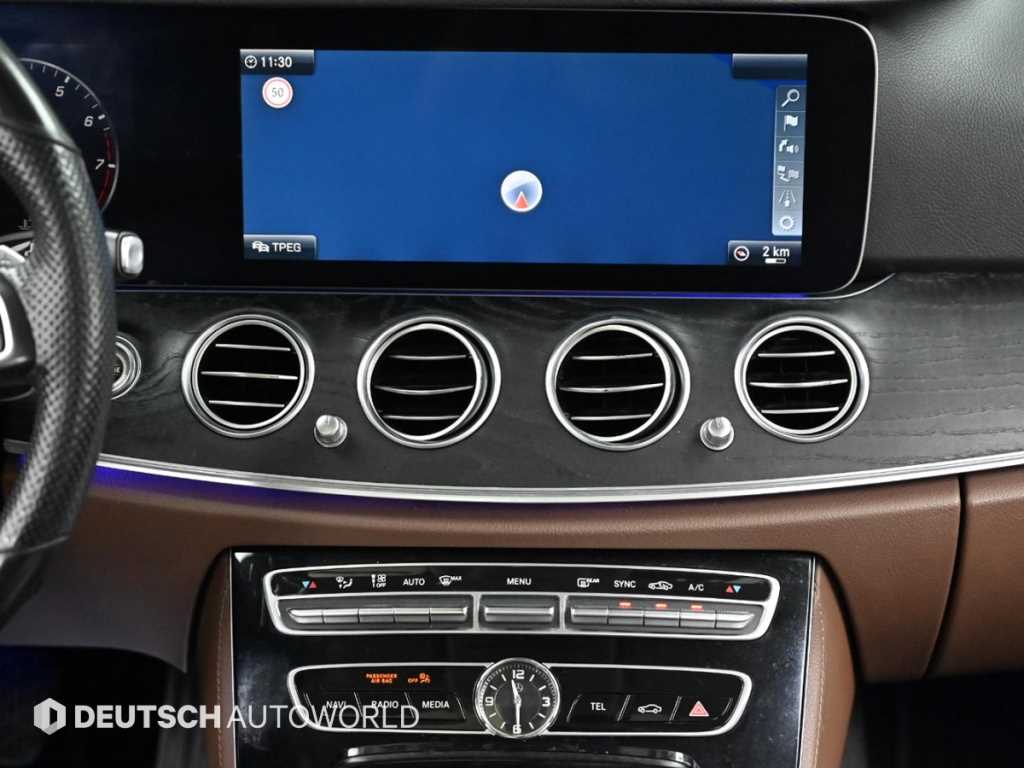 Mercedes Benz E class 2016 Azul - Importación desde Corea - HF Imports Iquique - Foto 16