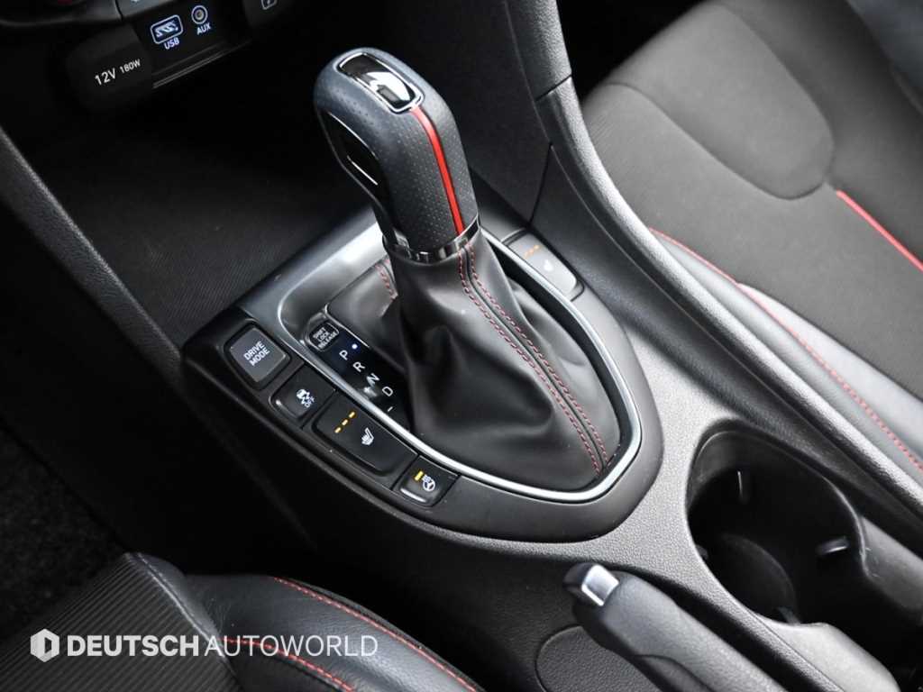 HYUNDAI Veloster - Vista 11