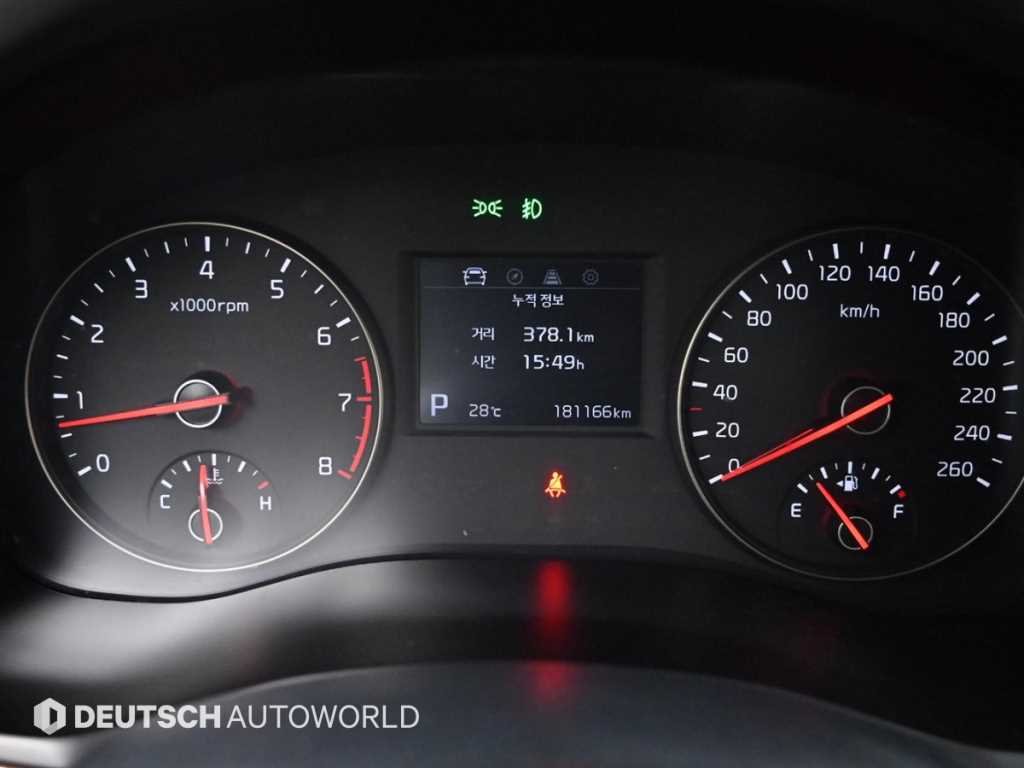 KIA K7 - Vista 10