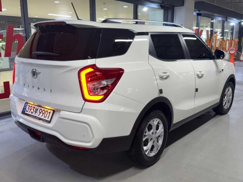 Ssangyong Tivoli - Vista 6