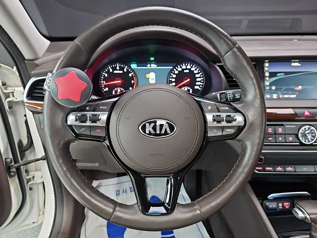 KIA K7 - Vista 11