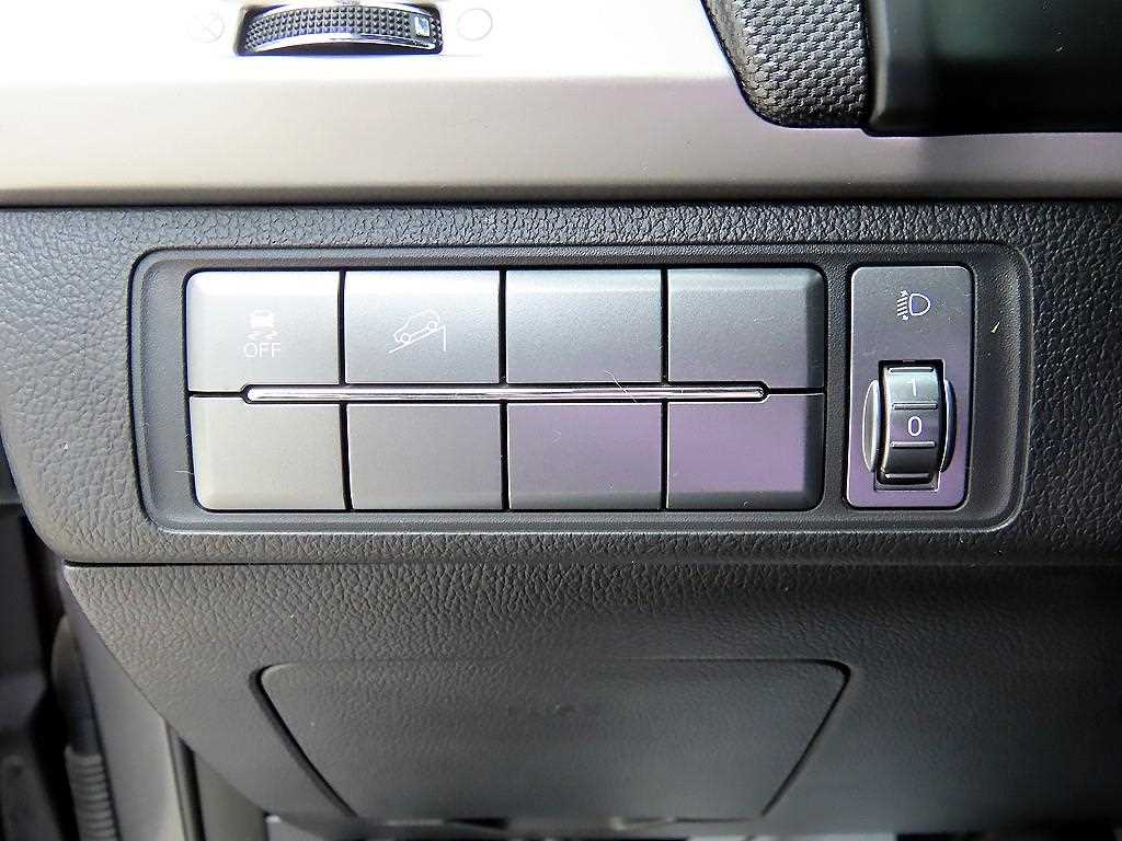 Ssangyong Rexton 2019 Gris - Importación desde Corea - HF Imports Iquique - Foto 14