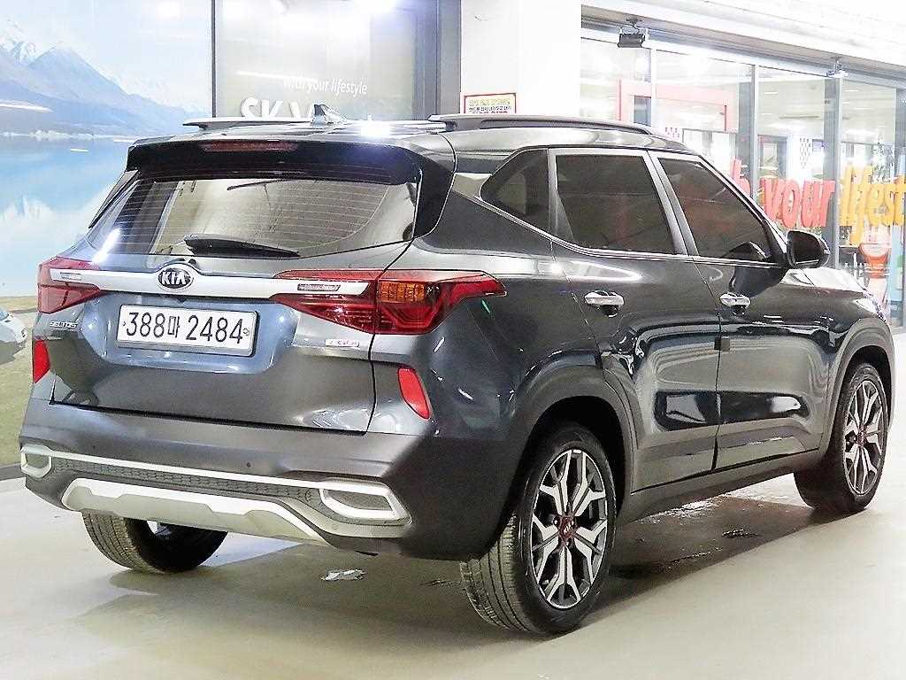 KIA Seltos - Vista 6