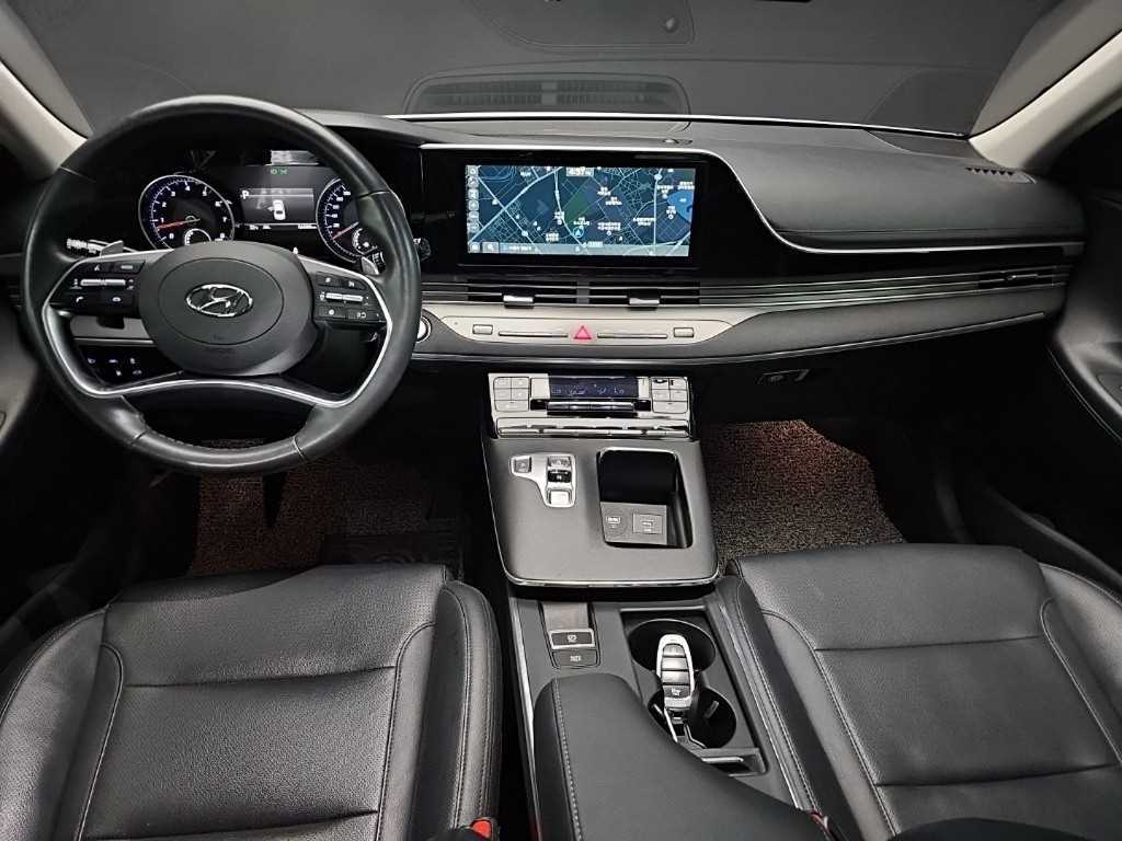 HYUNDAI Grandeur - Vista 9