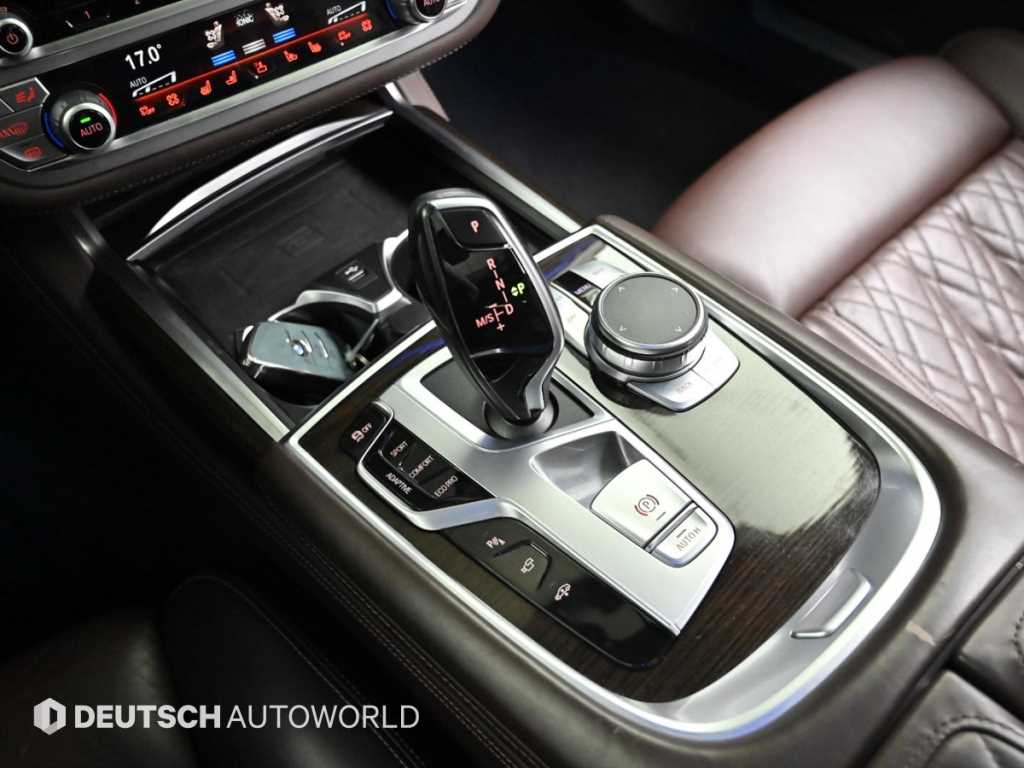 BMW 7 Series - Vista 11