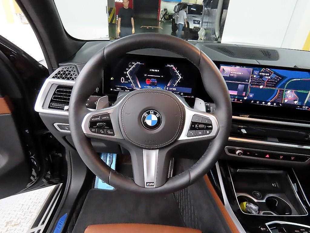 BMW X7 - Vista 11