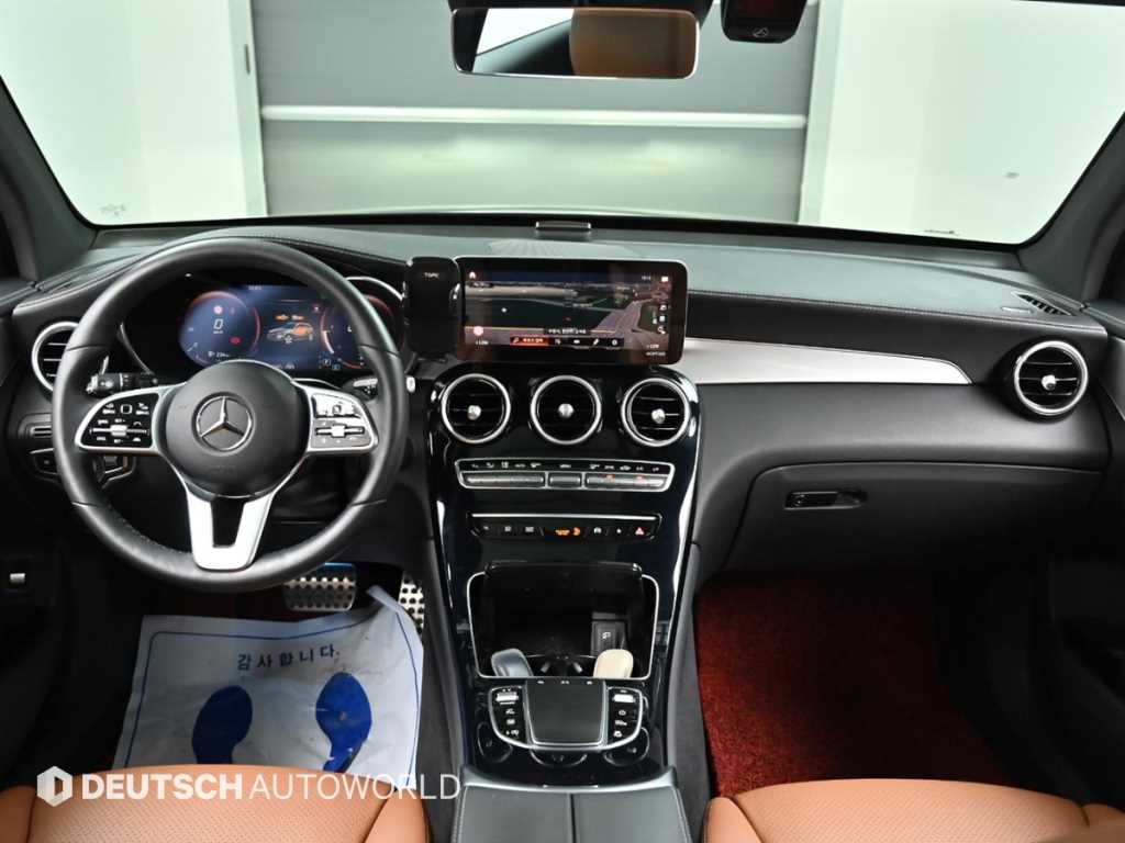 Mercedes Benz GLC Class - Vista 9