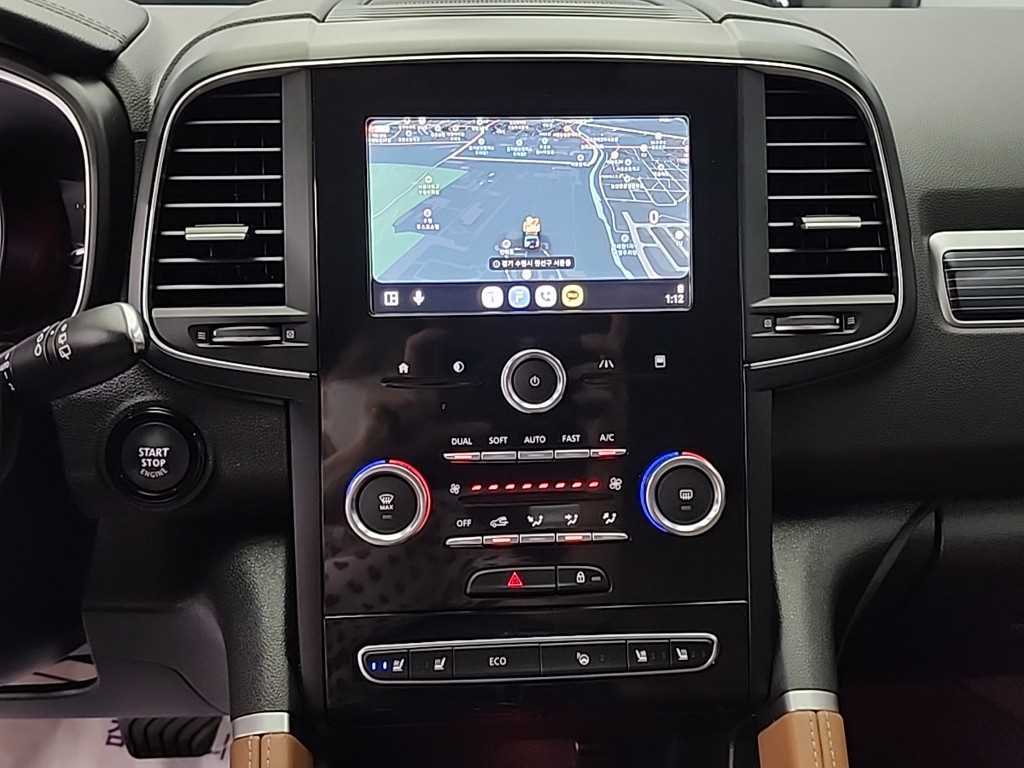 SAMSUNG QM6 - Vista 12