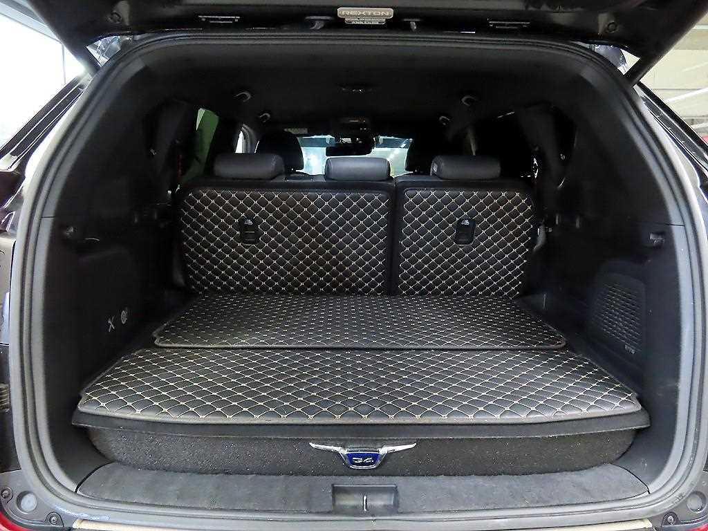 Ssangyong Rexton 2018 Negro - Importación desde Corea - HF Imports Iquique - Foto 17