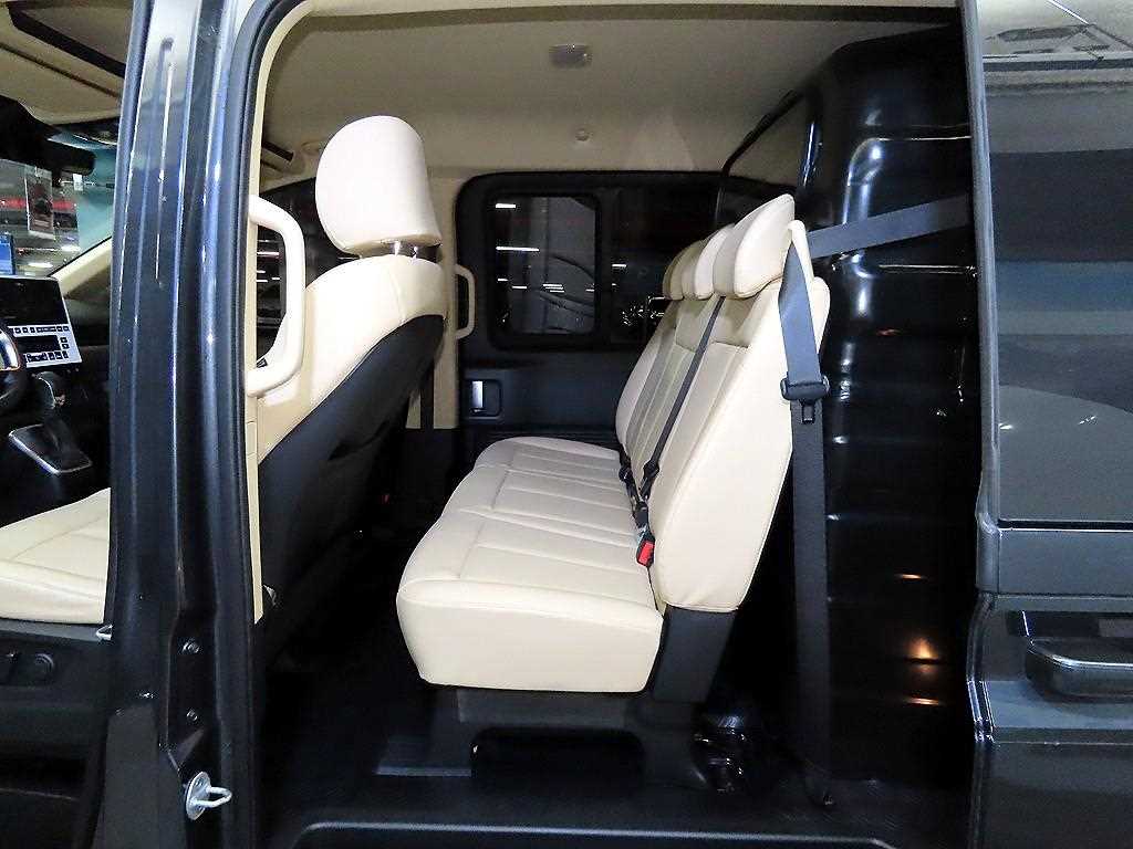HYUNDAI Staria - Vista 9