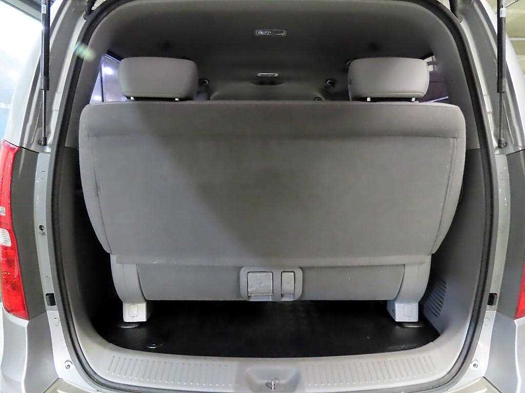 HYUNDAI Starex 2016 Gris - Importación desde Corea - HF Imports Iquique - Foto 19