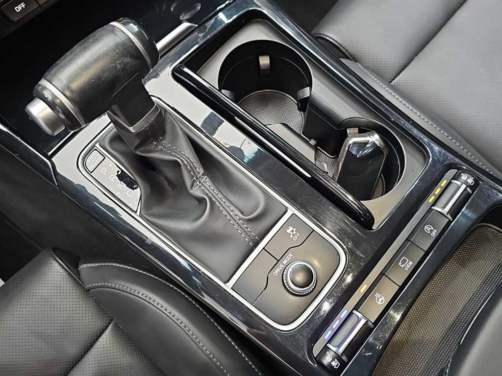 KIA Stinger - Vista 10