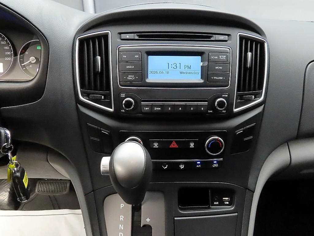 HYUNDAI Starex 2020 Plateado - Importación desde Corea - HF Imports Iquique - Foto 16