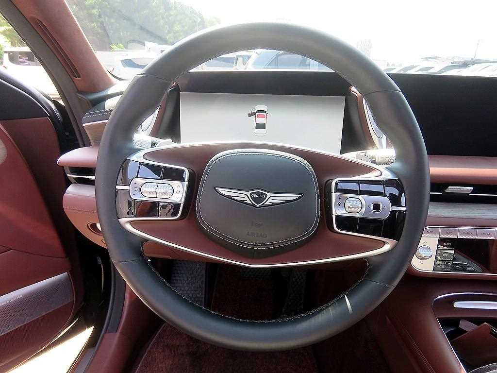 Genesis G90 - Vista 12