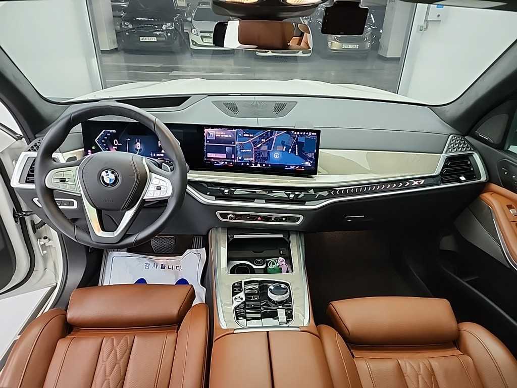 BMW X7 - Vista 9