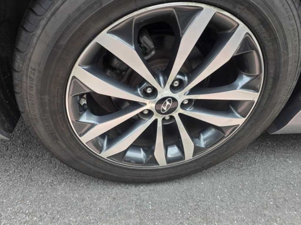 HYUNDAI Grandeur - Vista 8