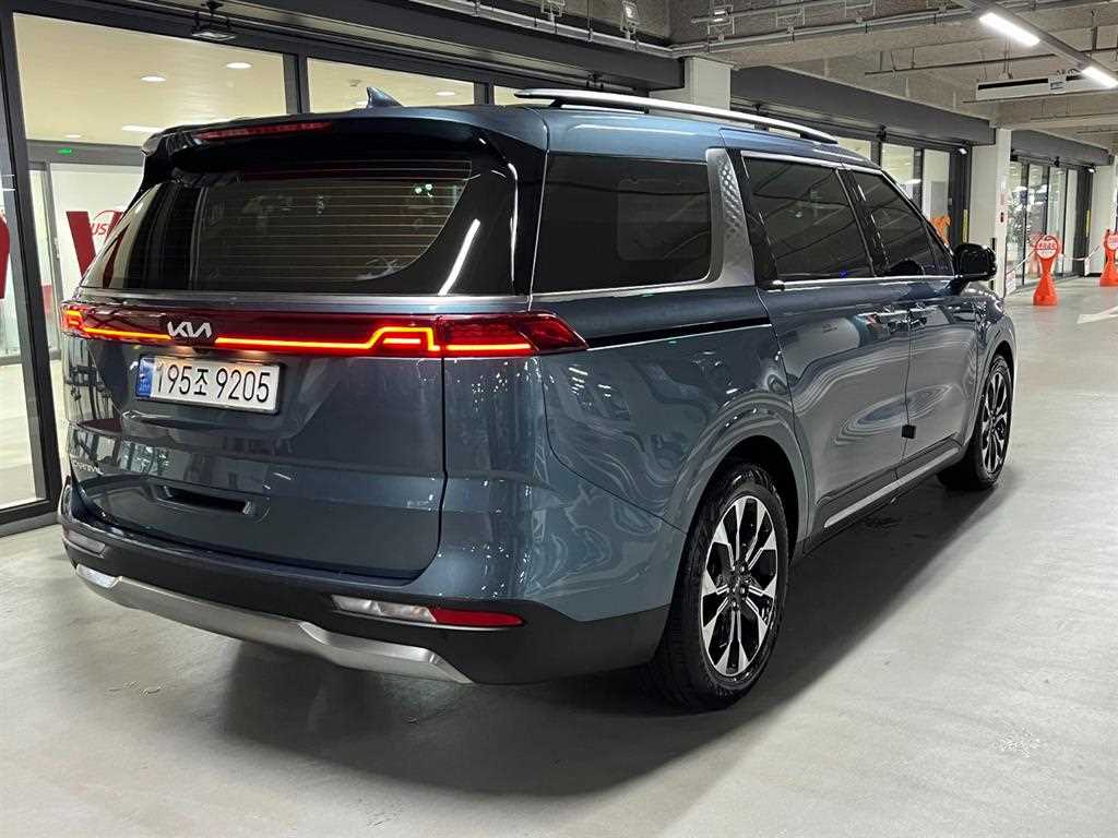KIA Carnival - Vista 6