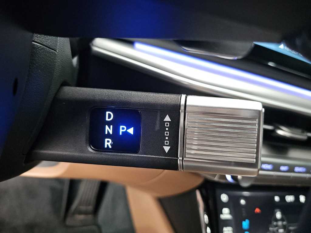 HYUNDAI Grandeur - Vista 10