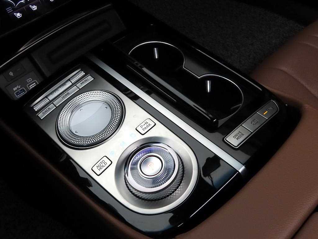 Genesis G80 - Vista 12