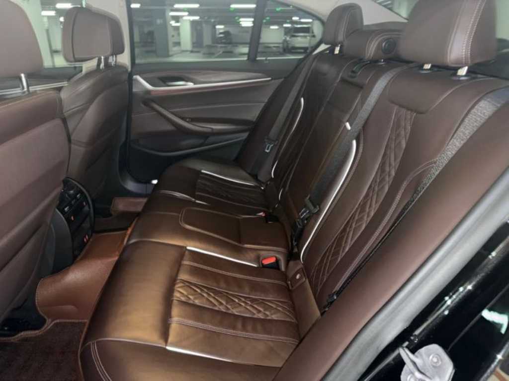 BMW 5 Series - Vista 9