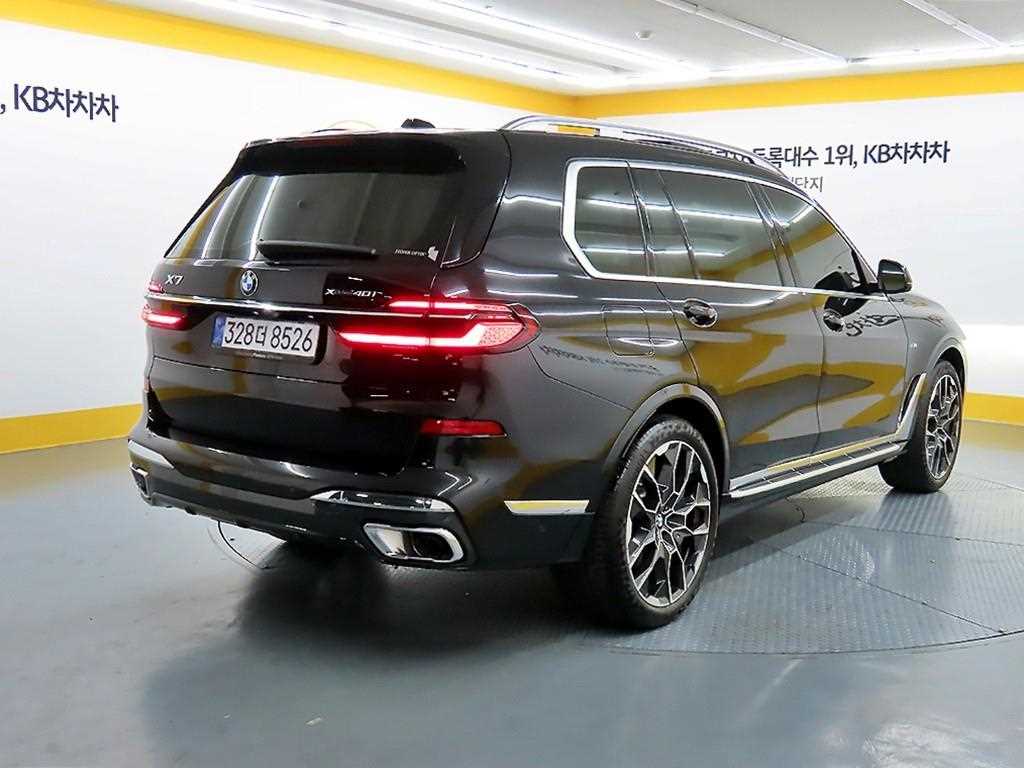 BMW X7 - Vista 3