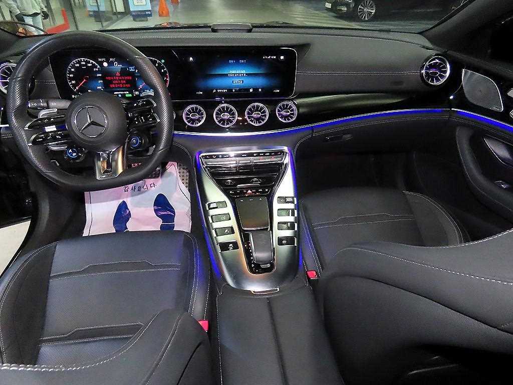 Mercedes Benz AMG GT - Vista 12