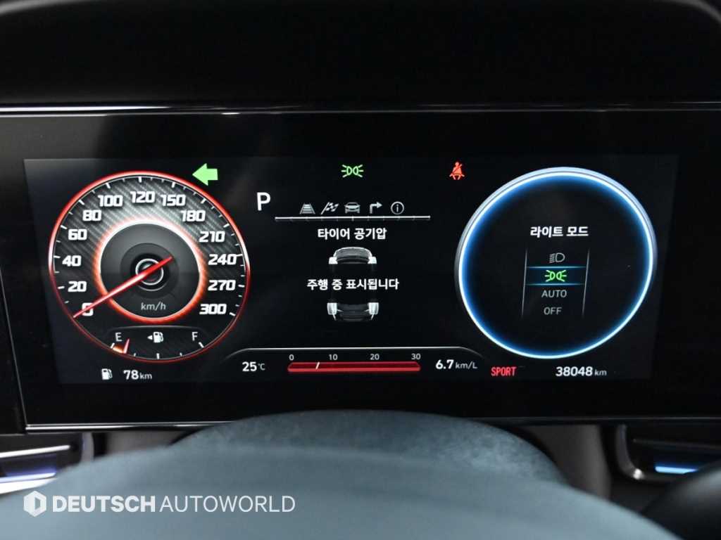 HYUNDAI Avante - Vista 10