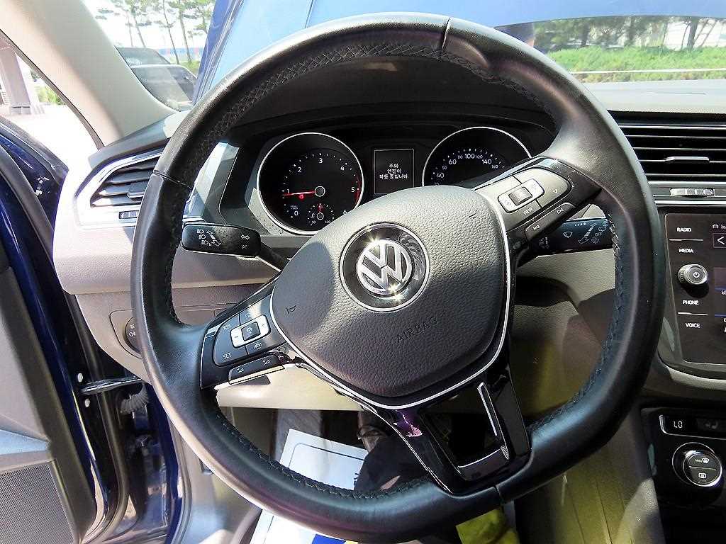 Volkswagen Tiguan - Vista 10