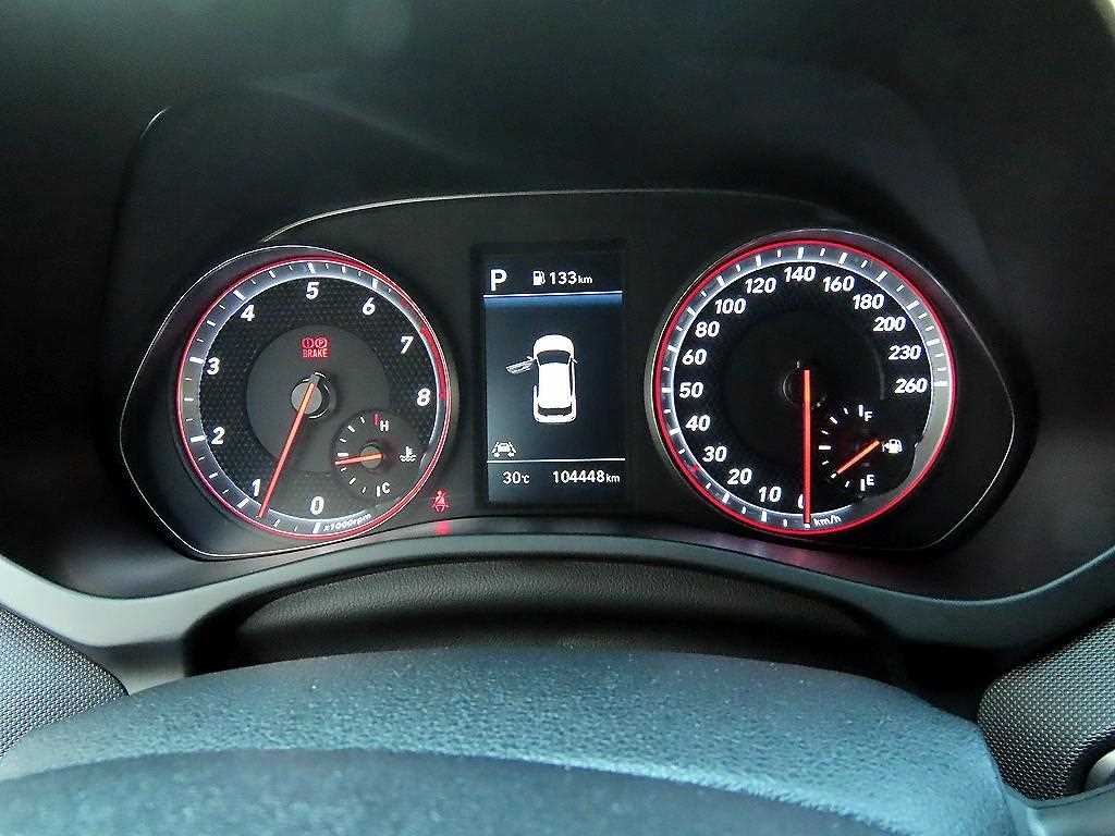 HYUNDAI Veloster - Vista 11