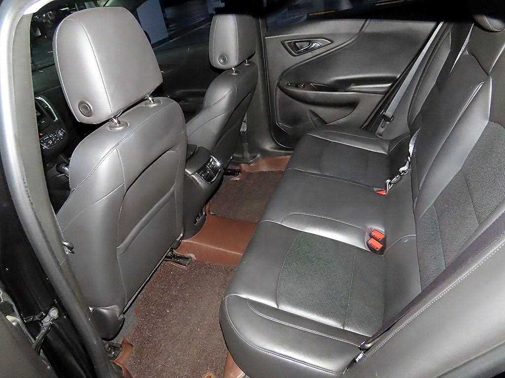 Chevrolet Malibu - Vista 9