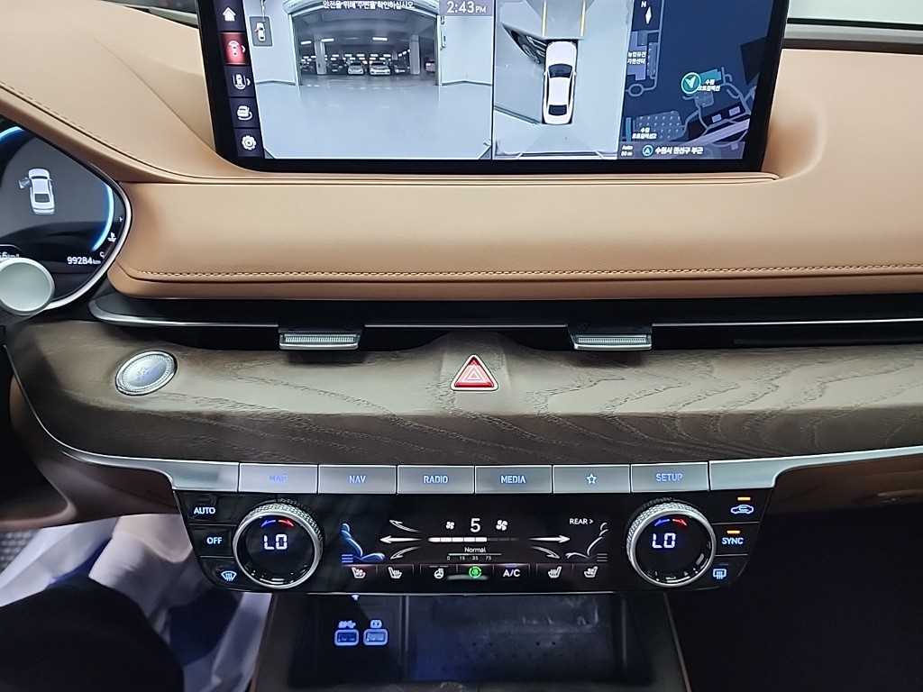 Genesis G80 - Vista 12
