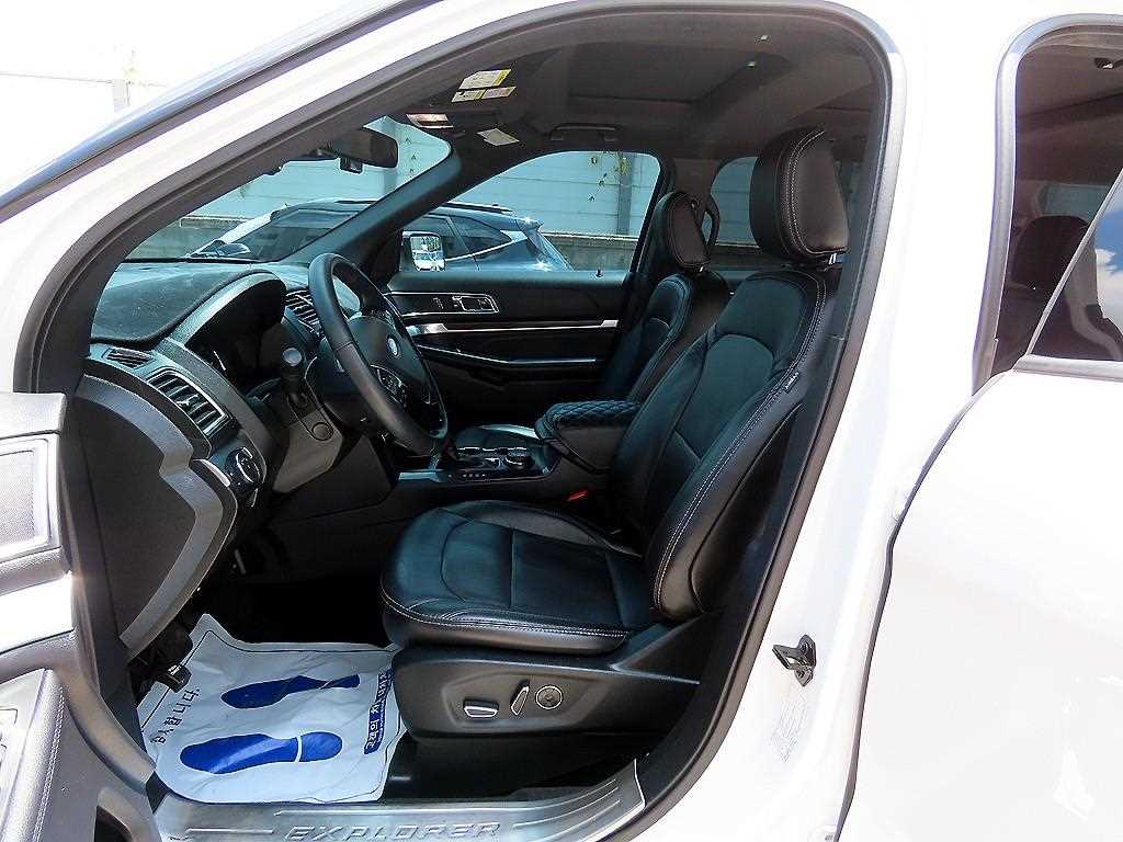 Ford Explorer - Vista 7