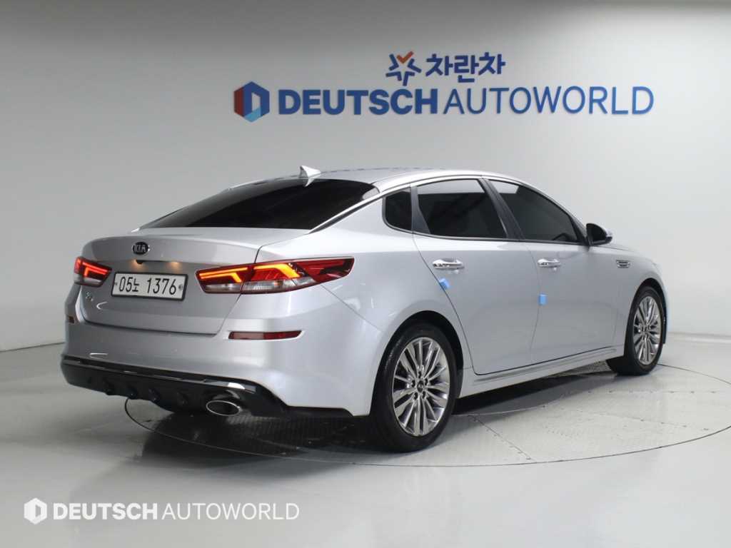 KIA K5 - Vista 2