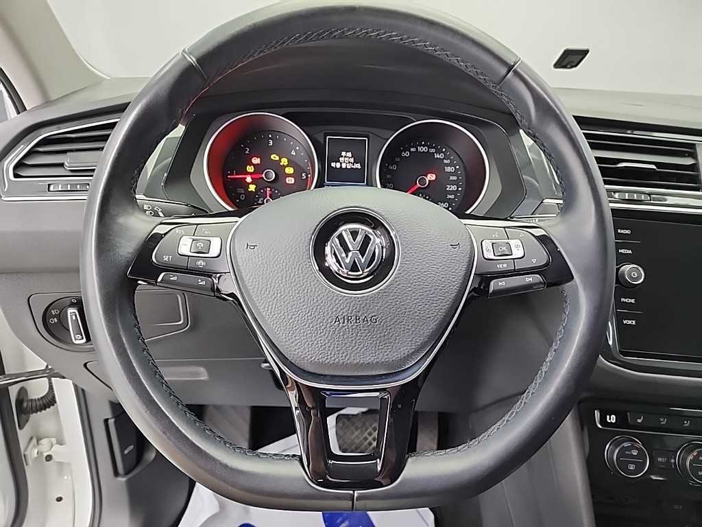 Volkswagen Tiguan - Vista 11