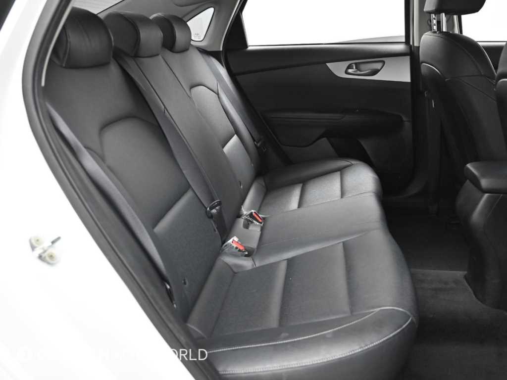 KIA K3 2021 Blanco - Importación desde Corea - HF Imports Iquique - Foto 14