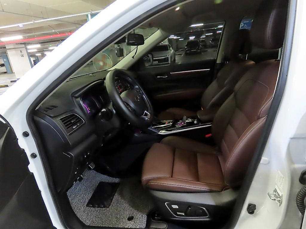 SAMSUNG QM6 - Vista 8