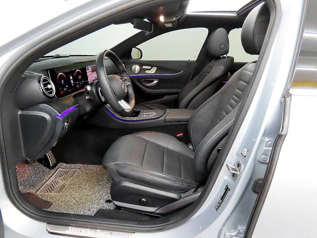 Mercedes Benz E class - Vista 7
