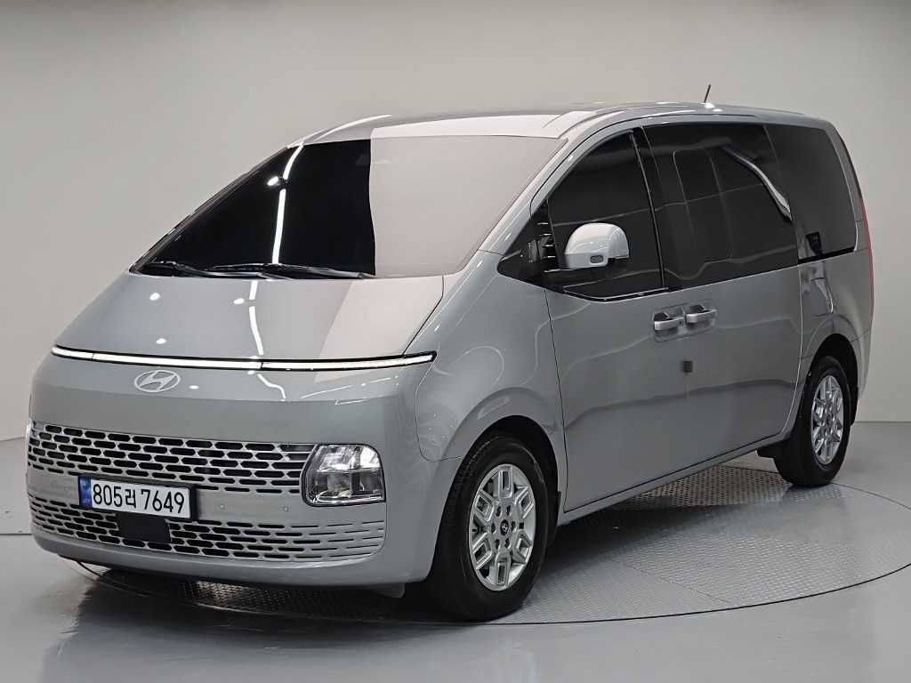 HYUNDAI Staria - Vista 2