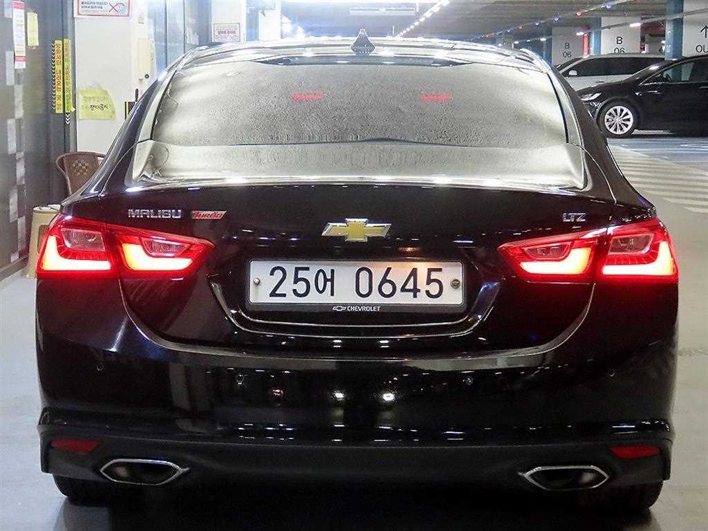 Chevrolet Malibu - Vista 7